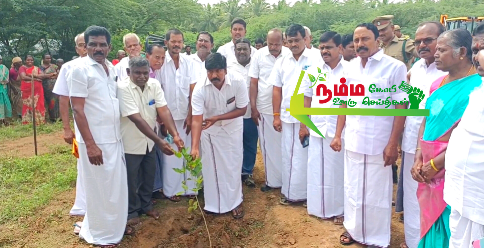 அத்திக்கடவு அவிநாசி திட்டத்தில் விடுபட்ட அனைத்து குளங்களிலும் தண்ணீர் நிரப்ப நிதிகளை வழங்கி அரசு நடவடிக்கை எடுக்க வேண்டும் கோபிசெட்டிபாளையத்தில் முள்ளாள் அமைச்சர் செங்கோட்டையன் பேட்டி. 4 1000016123