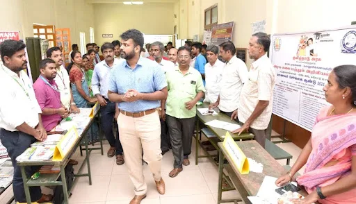 12ஆம் வகுப்பு முடித்து உயர்கல்வி செல்லும் மாணவ, மாணவியர்களுக்கான "கல்லூரிக் கனவு" வழிகாட்டி நிகழ்ச்சி கோபி கலை மற்றும் அறிவியல் கல்லூரியில் ஈரோடு மாவட்ட ஆட்சித்தலைவர் ராஜகோபால் சுன்காரா தலைமையில் நடைபெற்றது. 3 1715475038460516 2