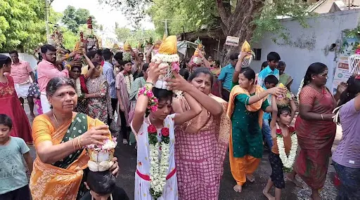 கோபிசெட்டிபாளையம் புகழேந்தி வீதியில் அமைந்துள்ள மசிரிமாரியம்மன் கோவில் பொங்கல் திருவிழா 6 1717077623812170 5