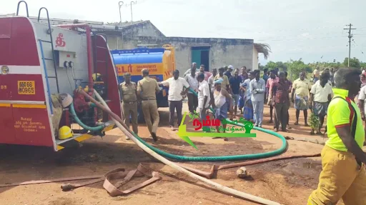கோபிசெட்டிபாளையம் அருகே ஆயிபாளையம் பகுதியில் இயங்கி வரும் தேங்காய் நார் மில்லில் ஏற்பட்ட திடீர் தீ விபத்தில் பல லட்சம் மதிப்பிலான நார்கள் தயாரிக்கும் இயந்திரங்கள,தேங்காய் நார்கள், தீயில் கருகி சேதமானது. 6 1721970534022661 5