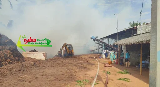 கோபிசெட்டிபாளையம் அருகே ஆயிபாளையம் பகுதியில் இயங்கி வரும் தேங்காய் நார் மில்லில் ஏற்பட்ட திடீர் தீ விபத்தில் பல லட்சம் மதிப்பிலான நார்கள் தயாரிக்கும் இயந்திரங்கள,தேங்காய் நார்கள், தீயில் கருகி சேதமானது. 4 1721970553397629 3