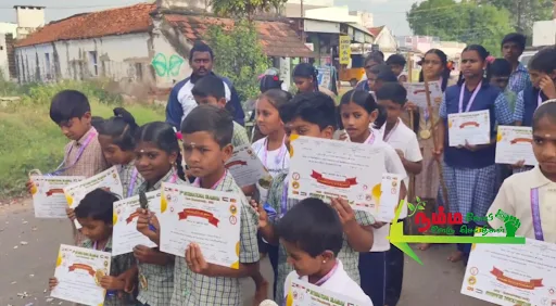 கோபிசெட்டிபாளையம் பகுதியை சேர்ந்த அரசு பள்ளி மாணவர்கள் கோவையில் நடைபெற்ற ஓபன் சர்வதேச அளவிலான சிலம்பம் போட்டி சாதனை 1 1722496666715544 1