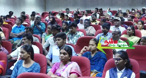 கோபிசெட்டிபாளையத்தில், நடந்து முடிந்த 10 மற்றும் 12 வகுப்பு பொது தேர்வுகளில் மாநில அளவில் மற்றும் பள்ளி வாரியாக முதல் மூன்று இடங்களை பிடித்த மாணவ மாணவிகளுக்கு 10 வது ஆண்டாக முன்னாள் அமைச்சர் கே.ஏ செங்கோட்டையன் விருதுகளை வழங்கி கௌரவித்தார். 4 1723380534005572 2