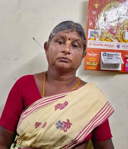 The Karatipalum near gobi is the island of Sanjeev Gandhi (a) the mucosa (age 60). Kobe police received confidential information that he was engaging women in accidents at his home.