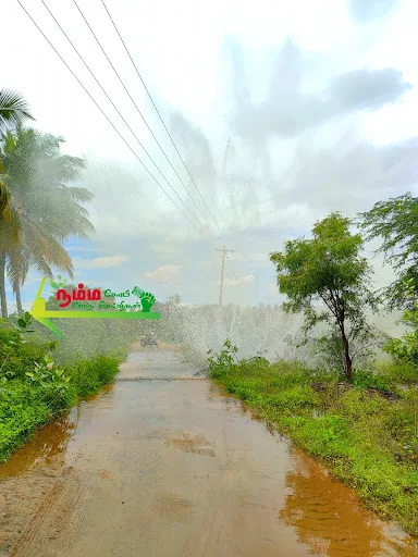 Athikkadau-Avinasi breakwater near Nambiyur caused erosion of the bridge area due to overflowing of the dam and traffic disruption.