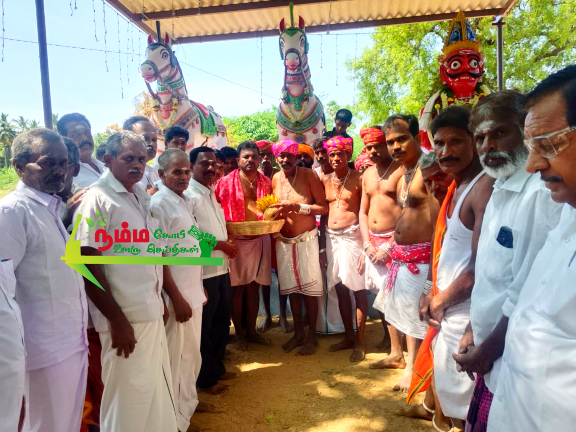 அம்மசைமூப்பனூர் அருள்மிகு அண்ணமார் திருக்கோயில் திருவிழாவுக்கு நன்கொடை ரூ 5000 வழங்கப்பட்டது மற்றும் இக்கோயில் வீட்டிற்கு ரு15,000 மதிப்பீட்டில் மின் மீட்டர் சர்வீஸ் வயரிங் வழங்கப்பட்டது 1 InShot 20250520 222748192