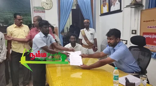 The Eroodu District ruler Rajakobalasunkara attended the Revenue Judgment Camp held at the gobichettipalam Vatatsier office and received petitions from the public.
