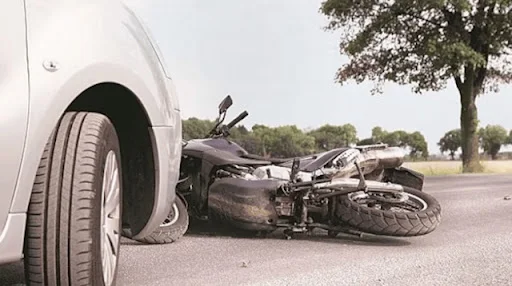 The deputy inspector, who went on the bike, was injured in a car collision with gobi Union Sherman in the bear.