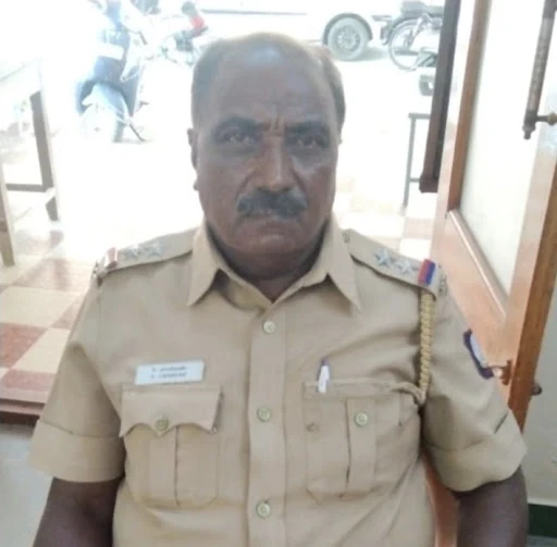 The Assistant Inspector of Nambiur Police Station, who was admitted to the hospital due to his physical condition, died at 5 am without treatment